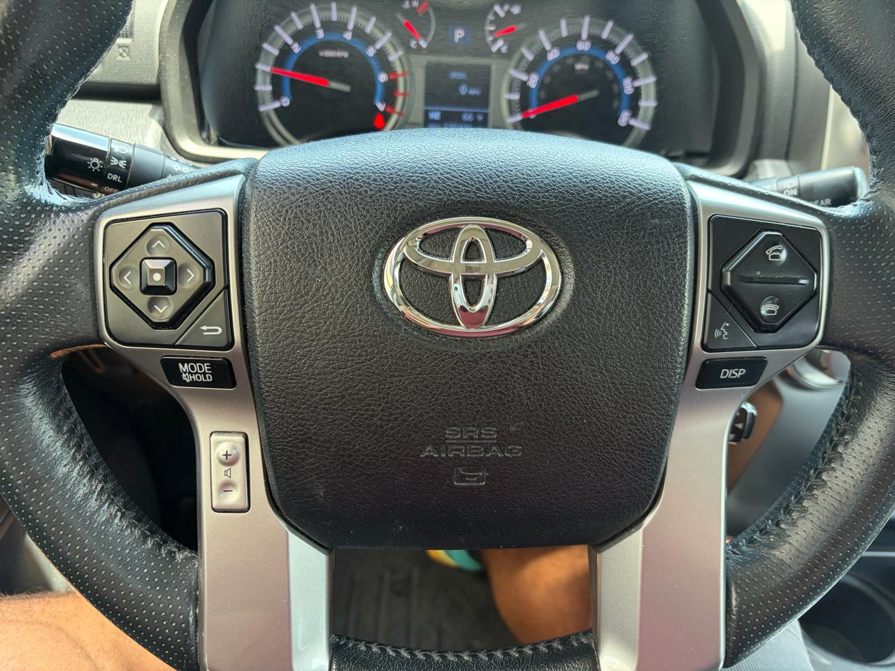 Toyota 4Runner SR5 4WD 2016