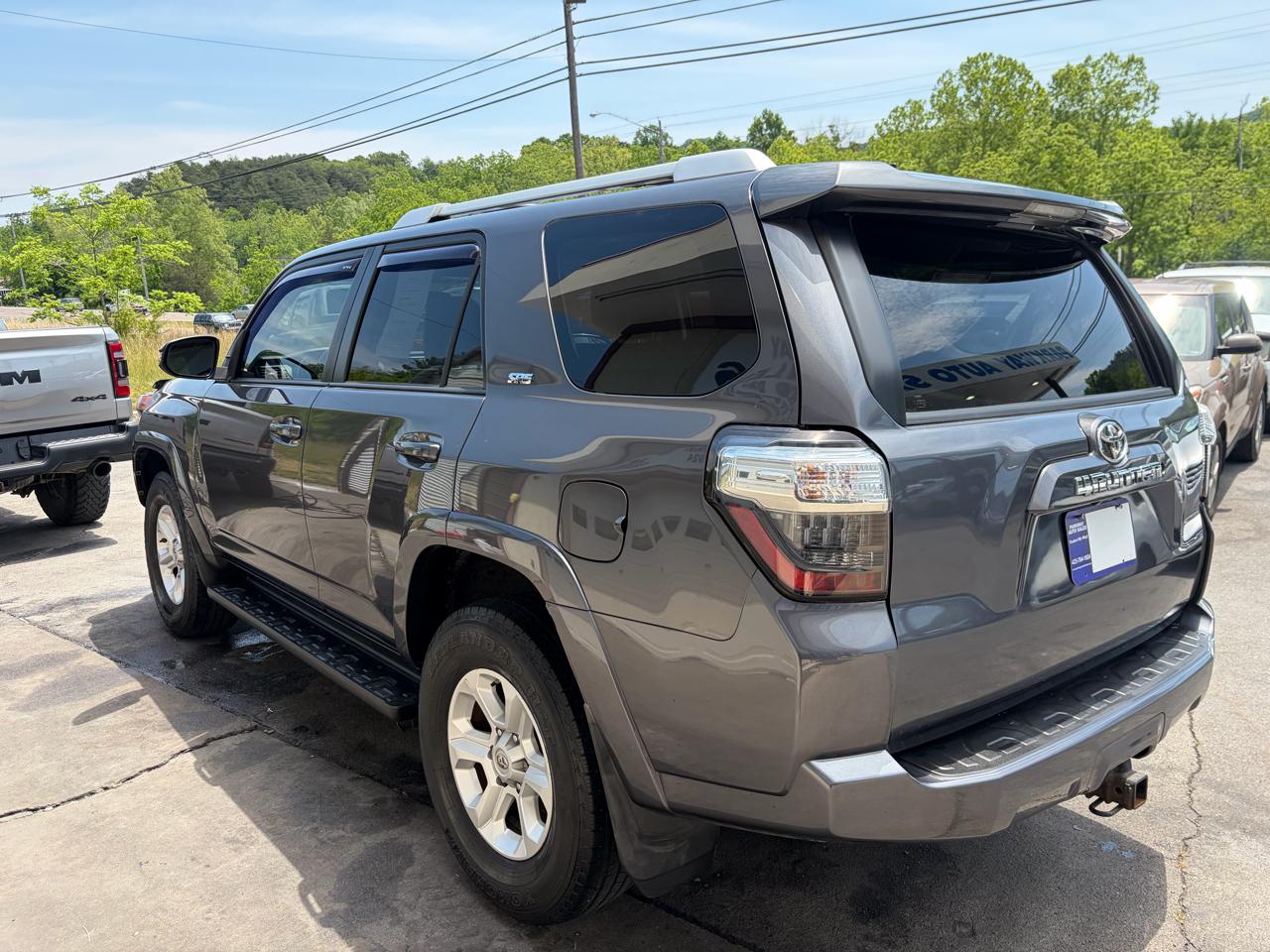 Toyota 4Runner SR5 4WD 2016