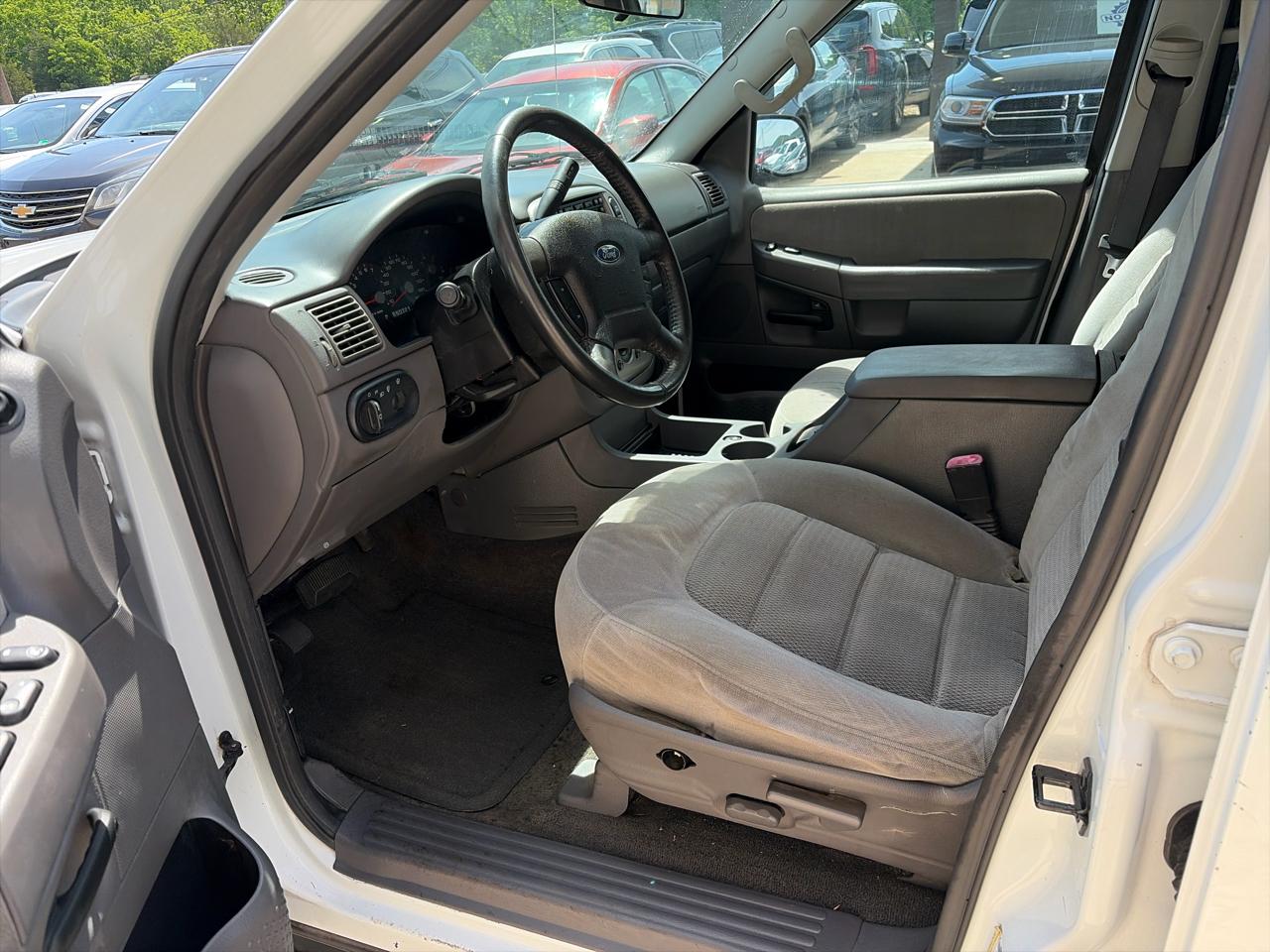 Ford Explorer XLT 4.0L 4WD 2005