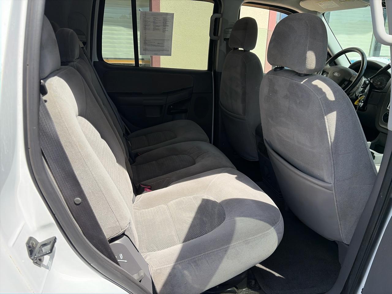 Ford Explorer XLT 4.0L 4WD 2005