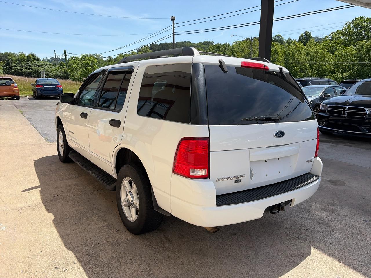 Ford Explorer XLT 4.0L 4WD 2005
