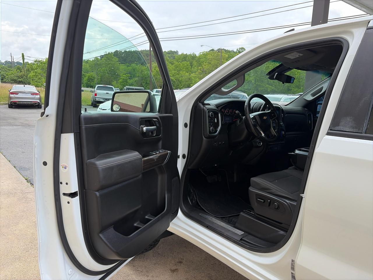Chevrolet Silverado 1500 LT Double Cab 4WD 2021