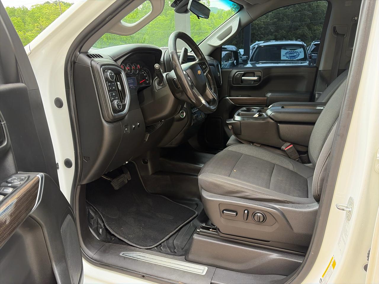 Chevrolet Silverado 1500 LT Double Cab 4WD 2021