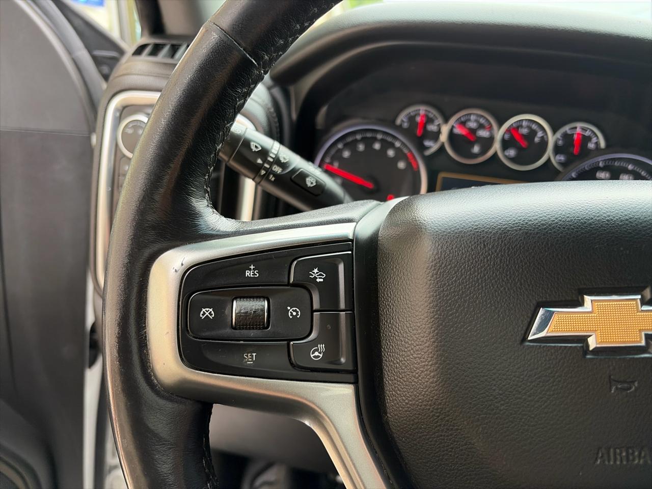 Chevrolet Silverado 1500 LT Double Cab 4WD 2021