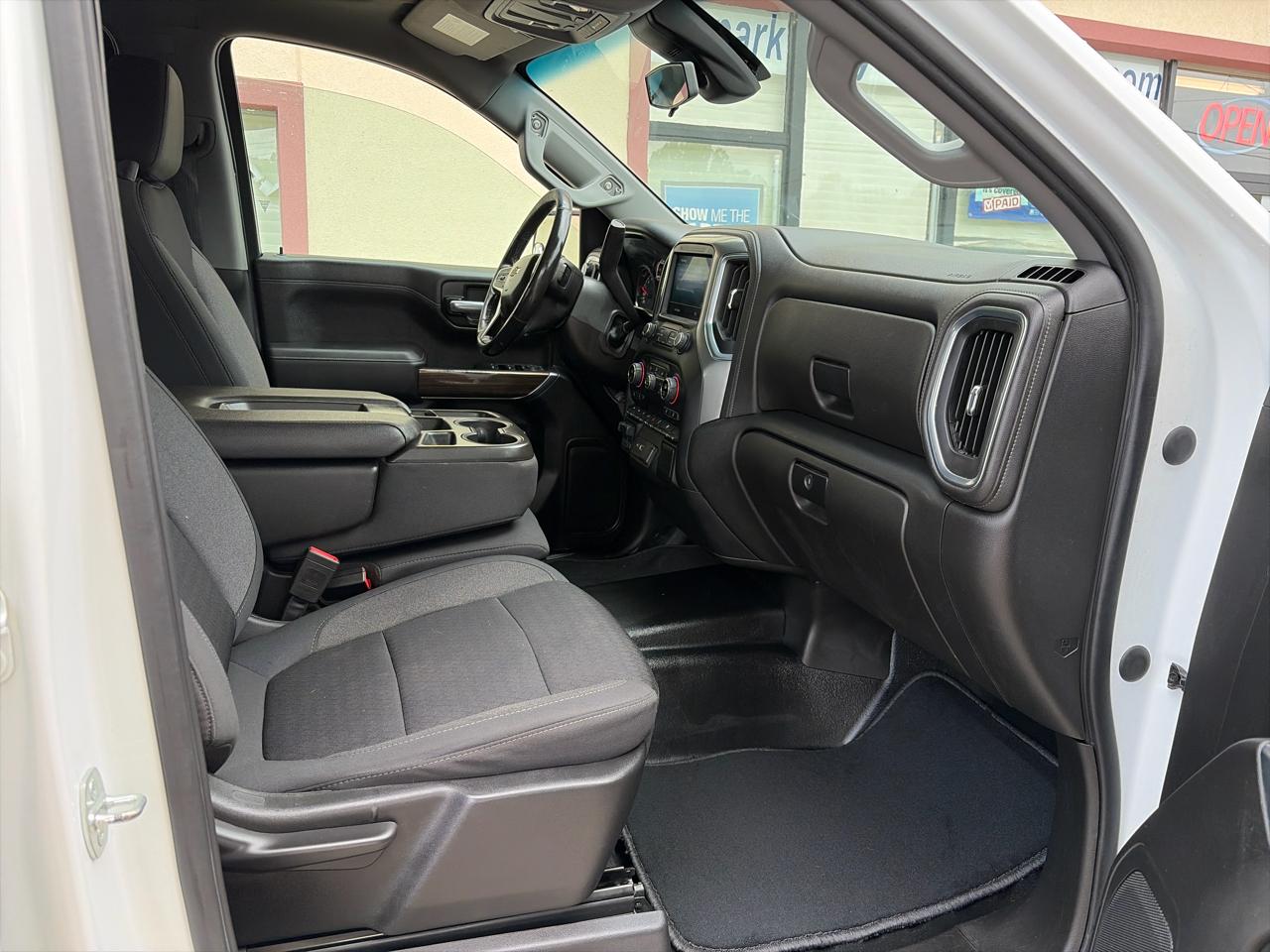 Chevrolet Silverado 1500 LT Double Cab 4WD 2021