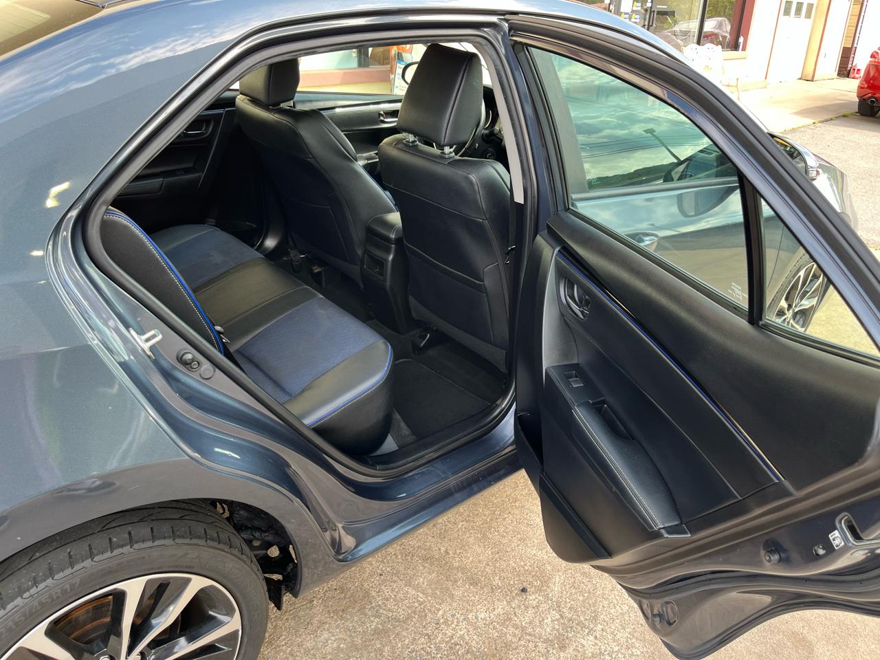 Toyota Corolla L CVT 2019