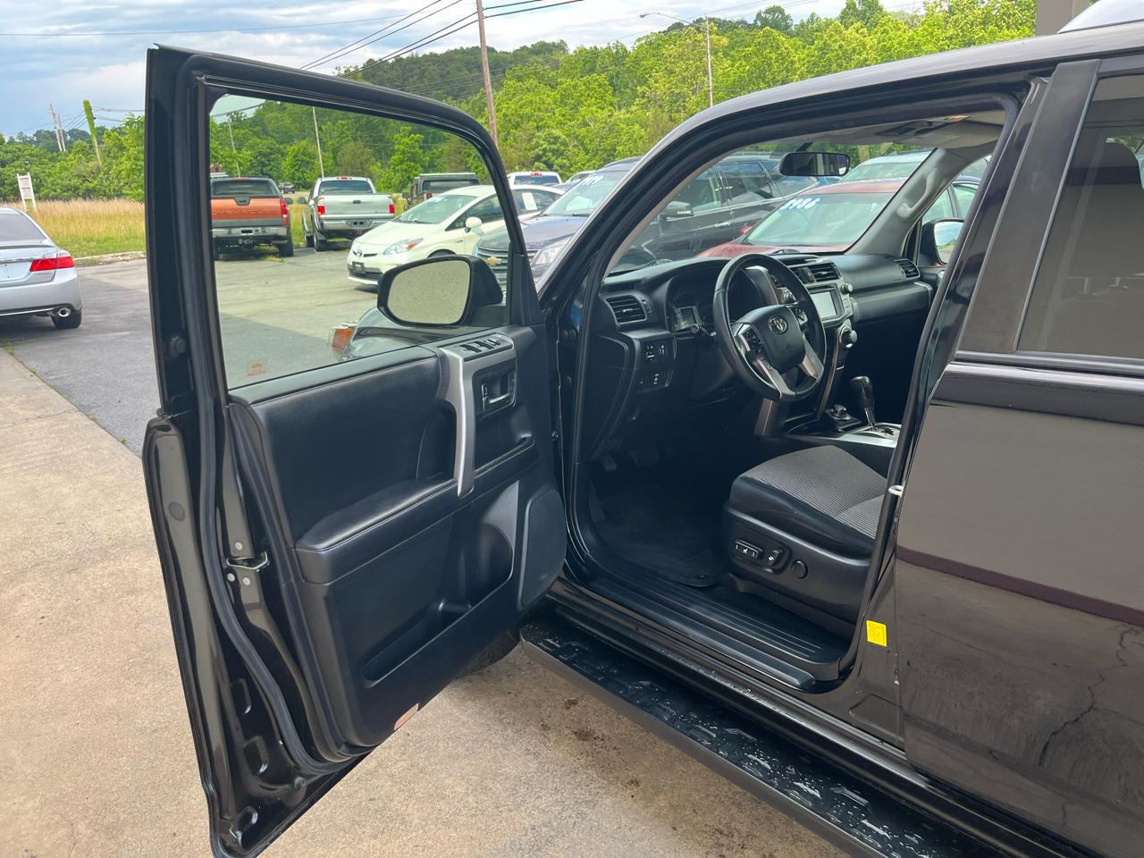 Toyota 4Runner SR5 4WD 2015