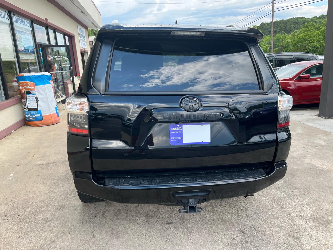 Toyota 4Runner SR5 4WD 2015