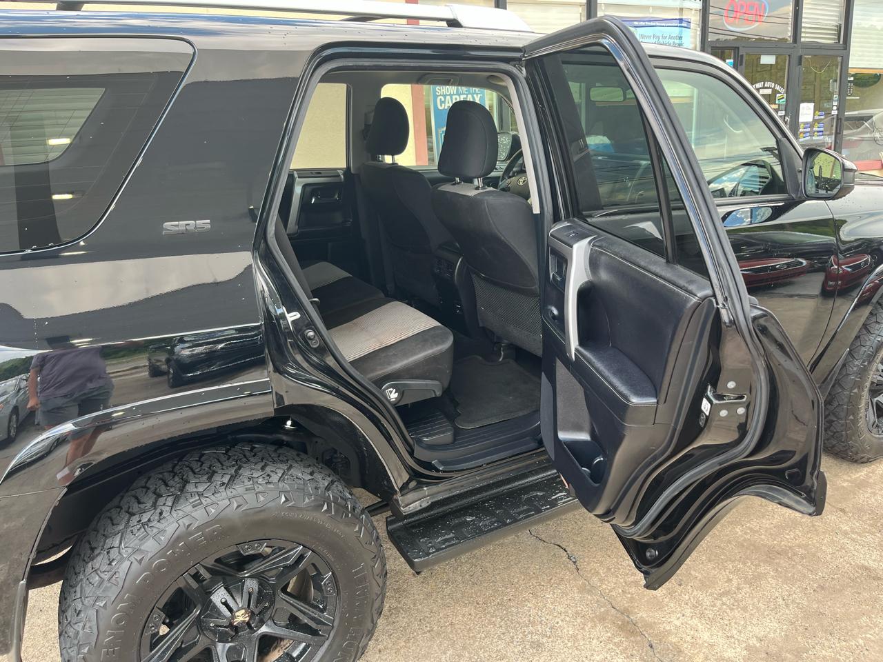 Toyota 4Runner SR5 4WD 2015