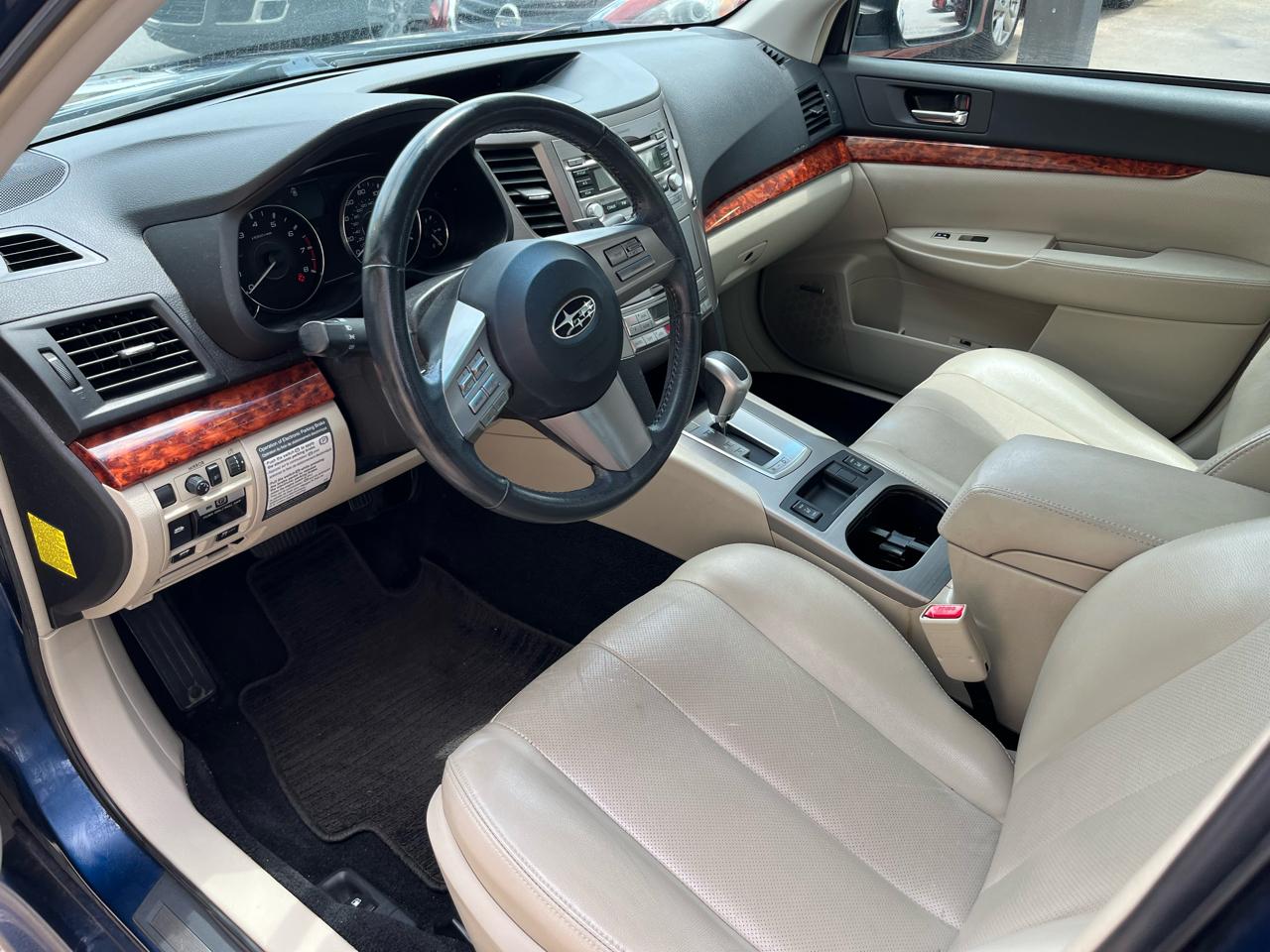 Subaru Legacy 3.6R Limited 2011