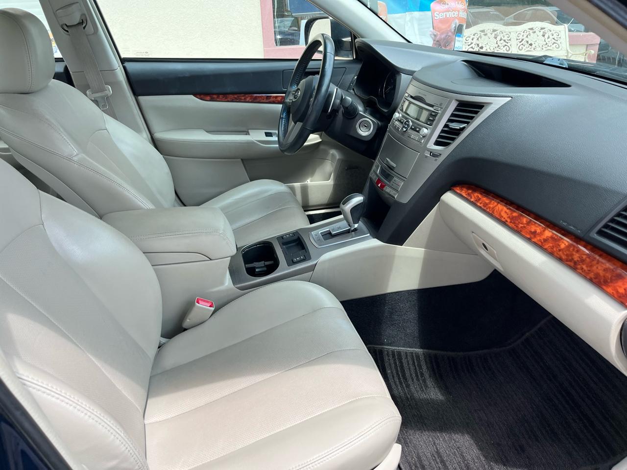 Subaru Legacy 3.6R Limited 2011