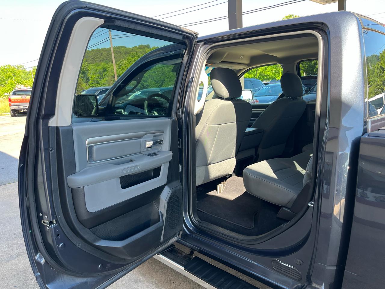 RAM 1500 Classic Tradesman Crew Cab LWB 4WD 2020
