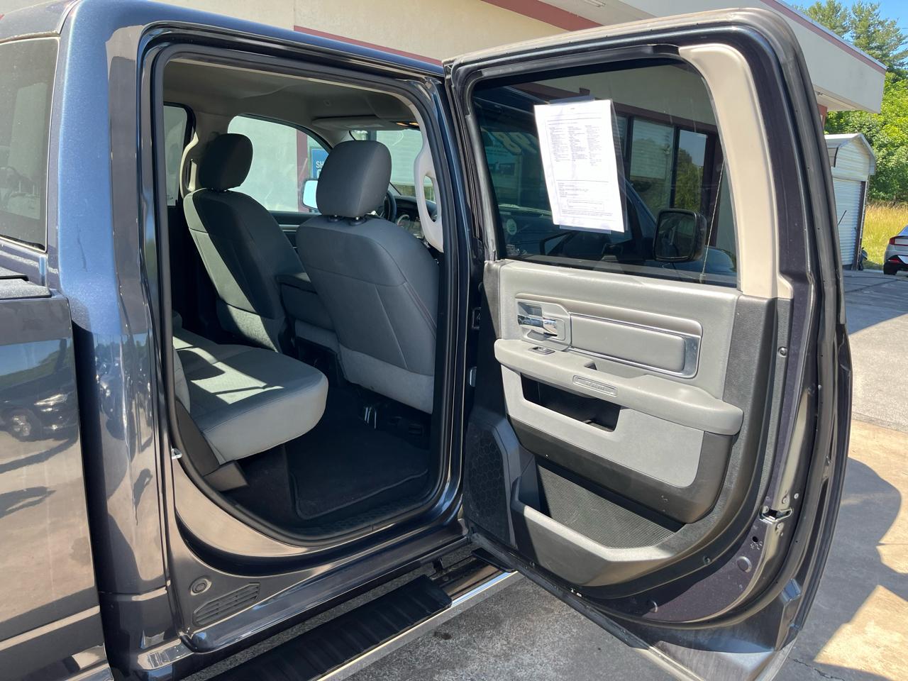 RAM 1500 Classic Tradesman Crew Cab LWB 4WD 2020