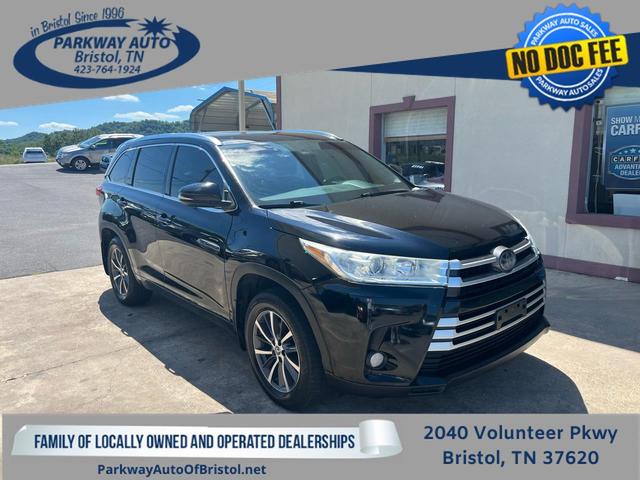 Black 2017 Toyota Highlander SE AWD SUV / Crossover All-Wheel Drive Automatic