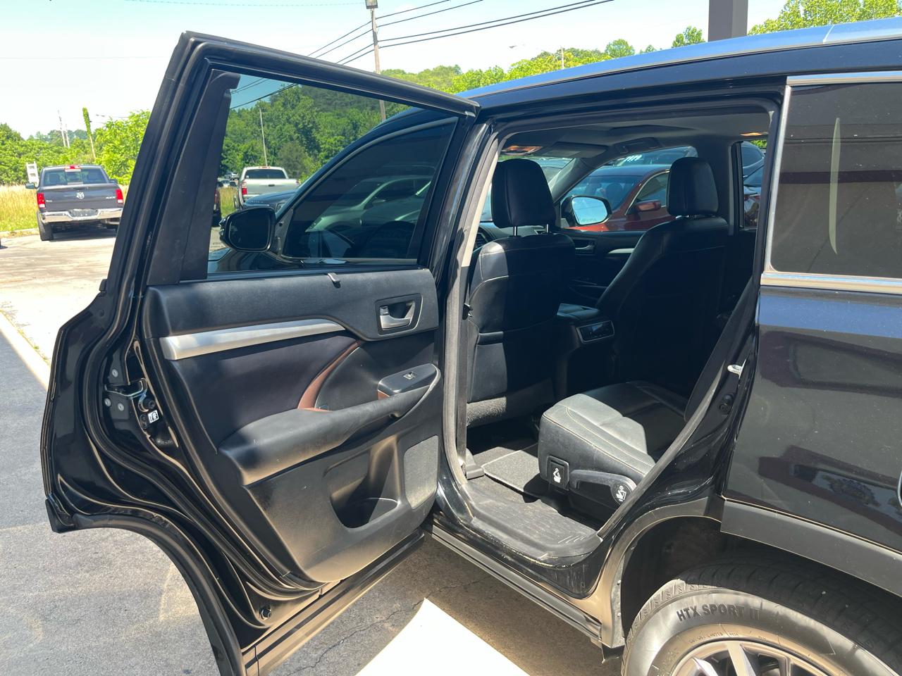 Toyota Highlander SE AWD V6 2017