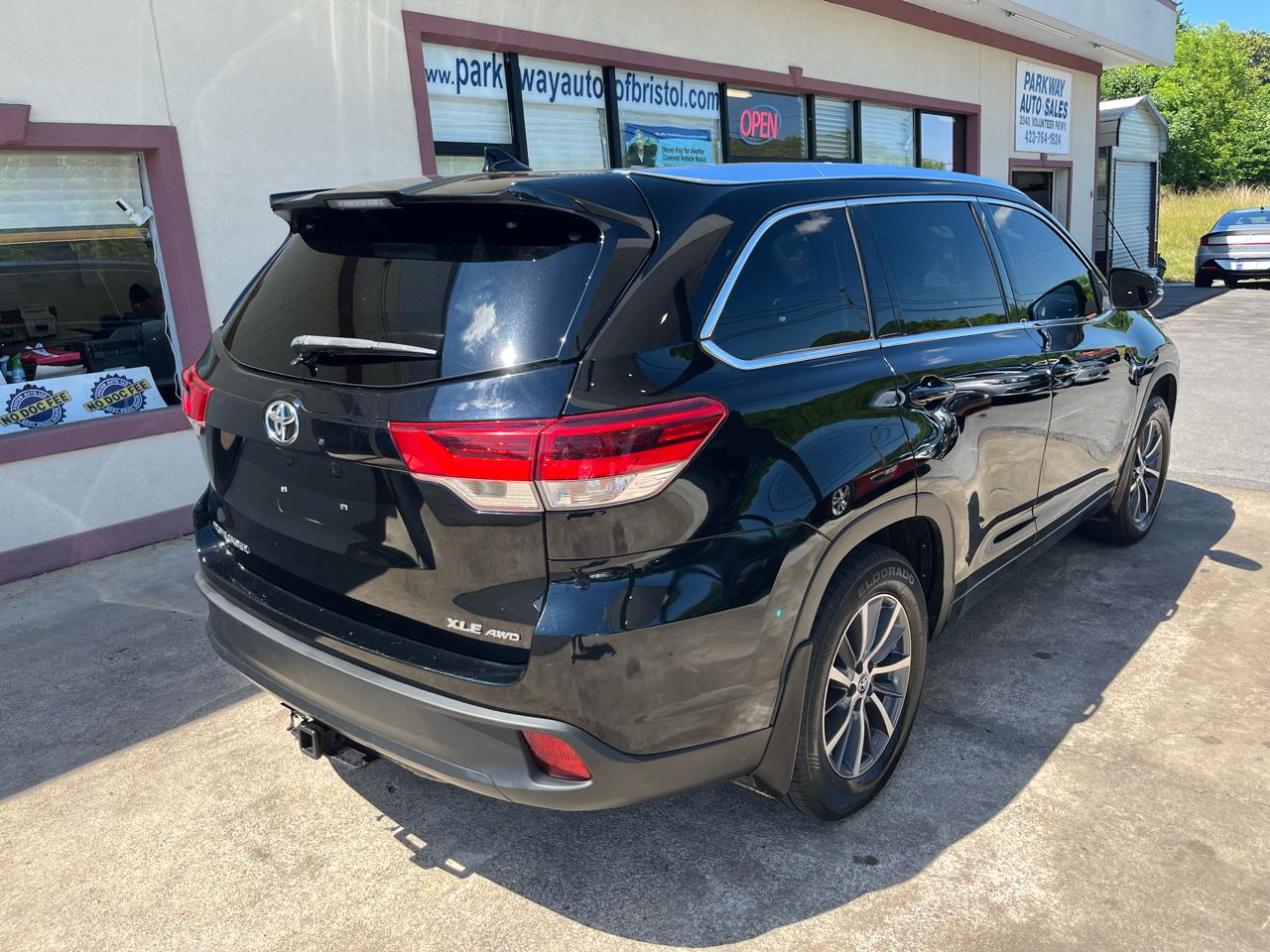 Toyota Highlander SE AWD V6 2017