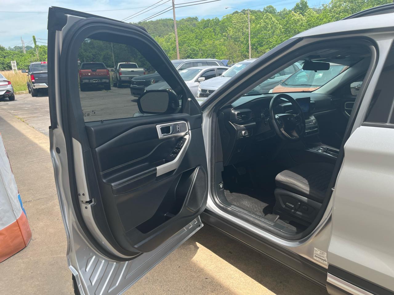 Ford Explorer XLT AWD 2021