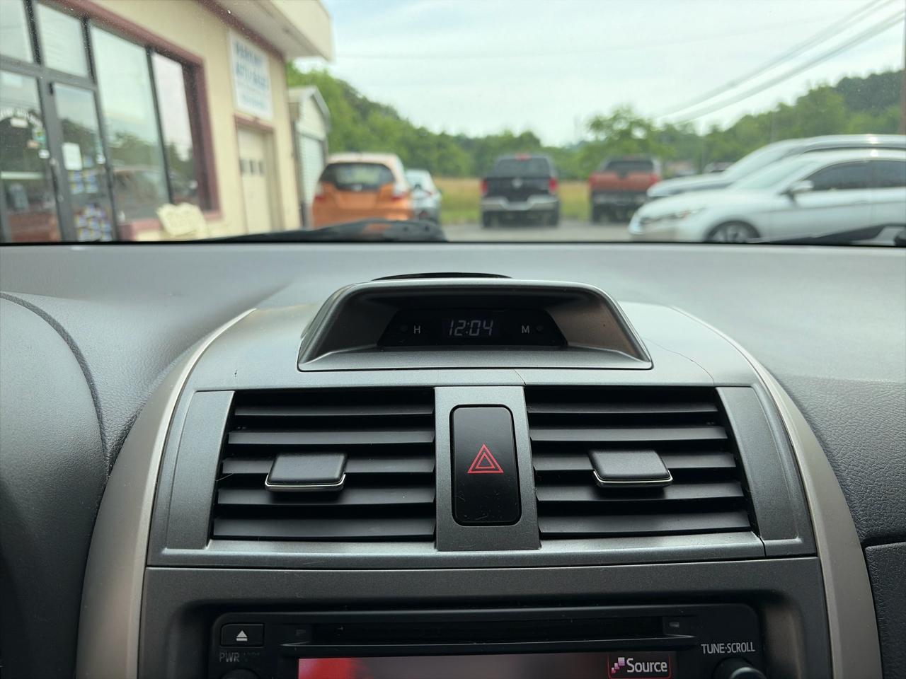 Toyota Corolla S 4-Speed AT 2013