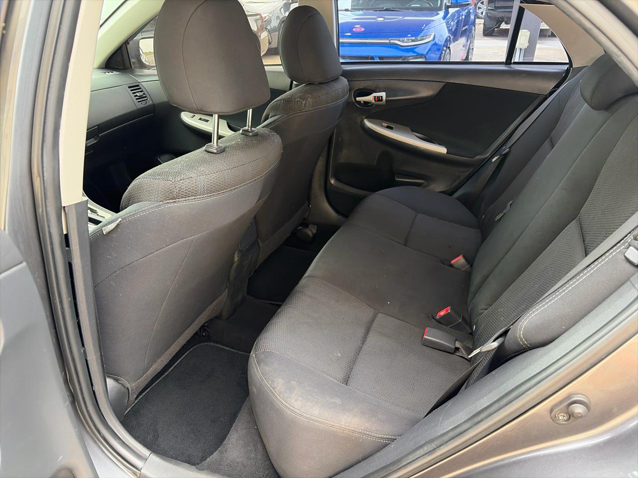 Toyota Corolla S 4-Speed AT 2013