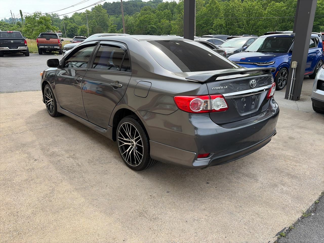 Toyota Corolla S 4-Speed AT 2013