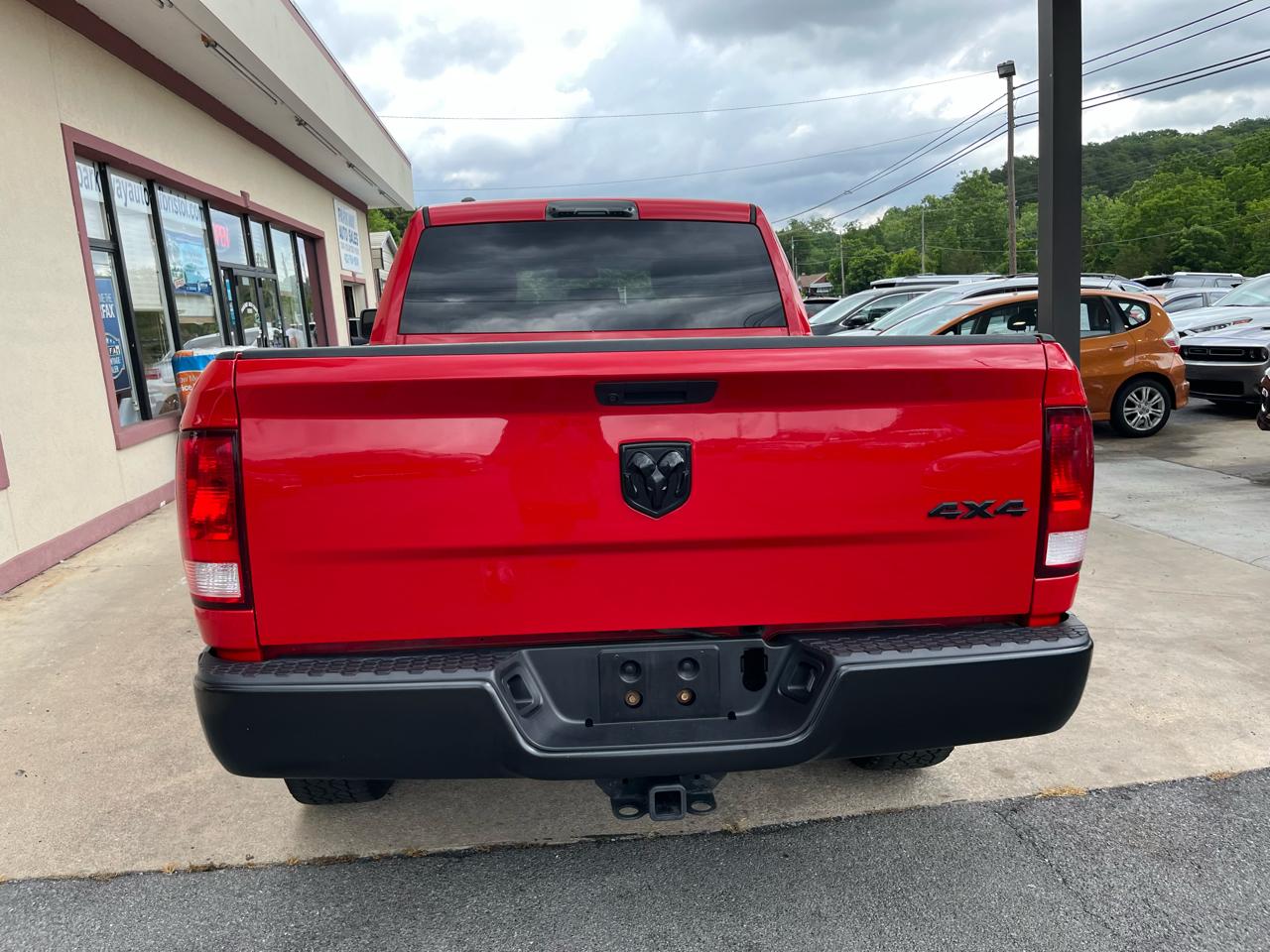 RAM 1500 Classic Tradesman Quad Cab 4WD 2019