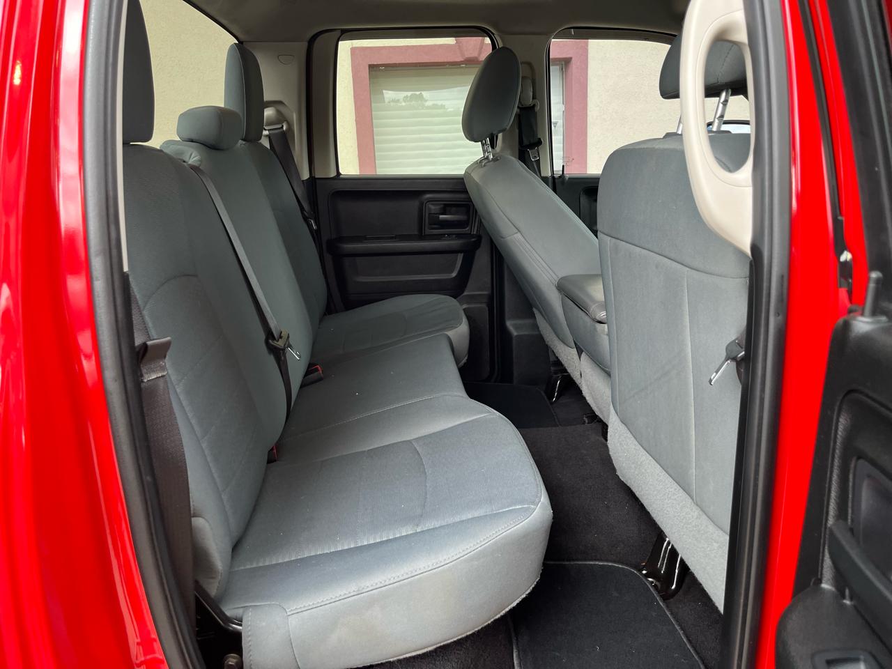 RAM 1500 Classic Tradesman Quad Cab 4WD 2019