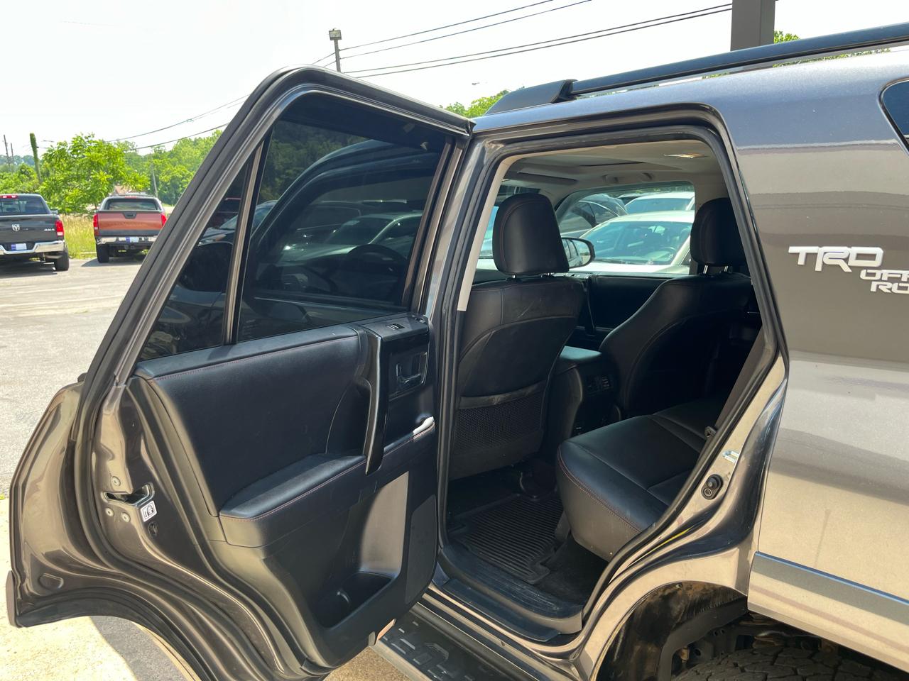 Toyota 4Runner SR5 4WD 2019