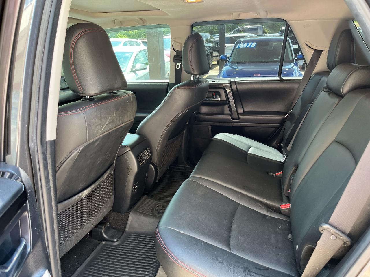 Toyota 4Runner SR5 4WD 2019