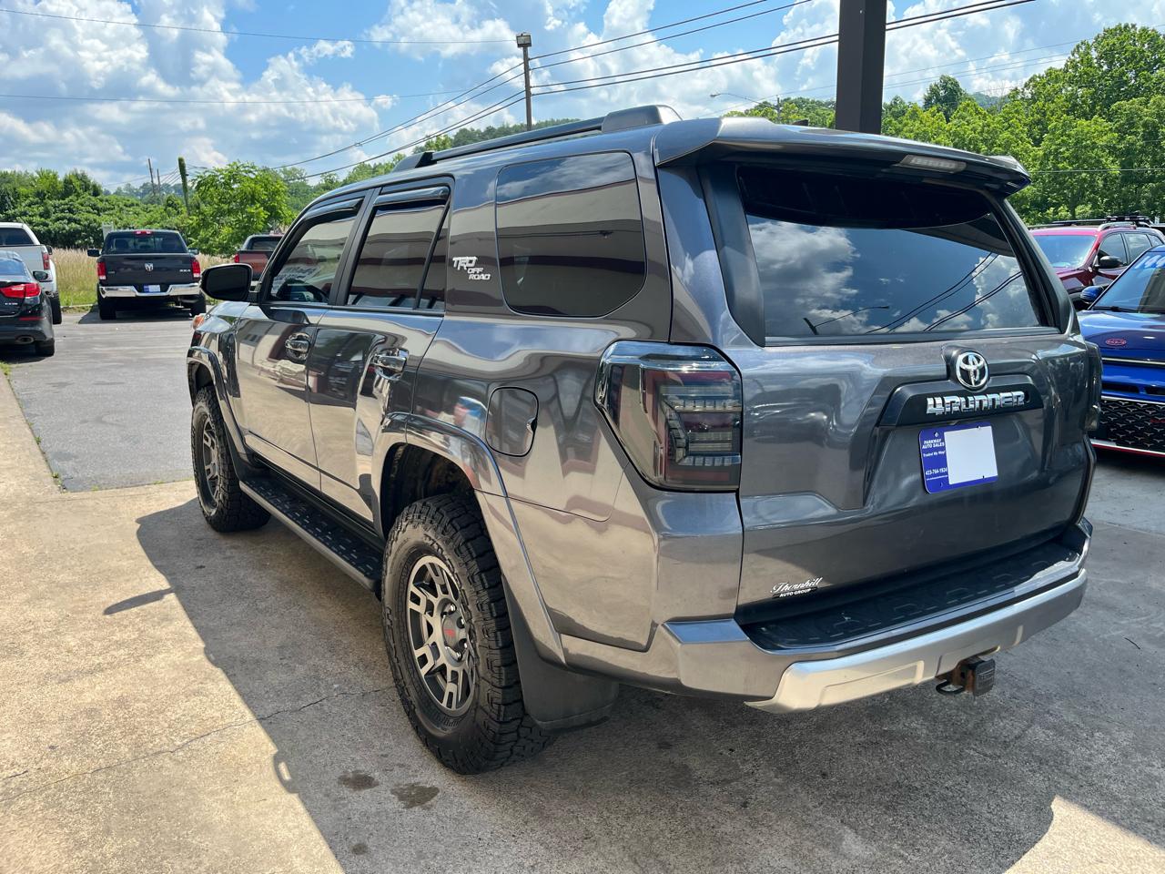 Toyota 4Runner SR5 4WD 2019