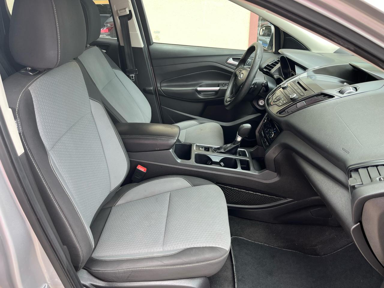 Ford Escape  2017