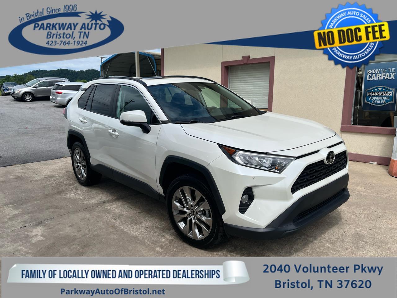 Toyota RAV4 XLE Premium FWD (Natl) 2021