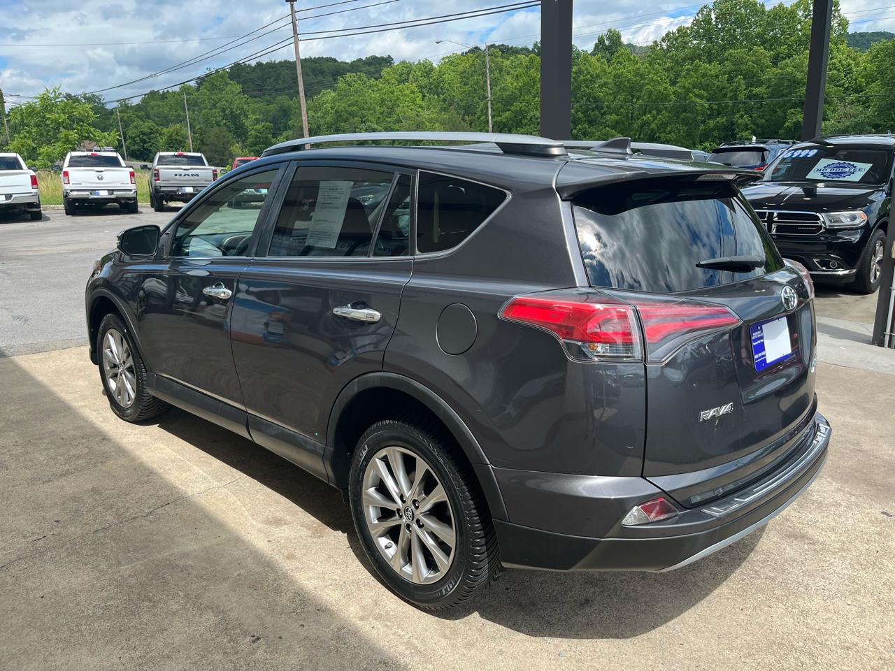 Toyota RAV4 Limited AWD 2018