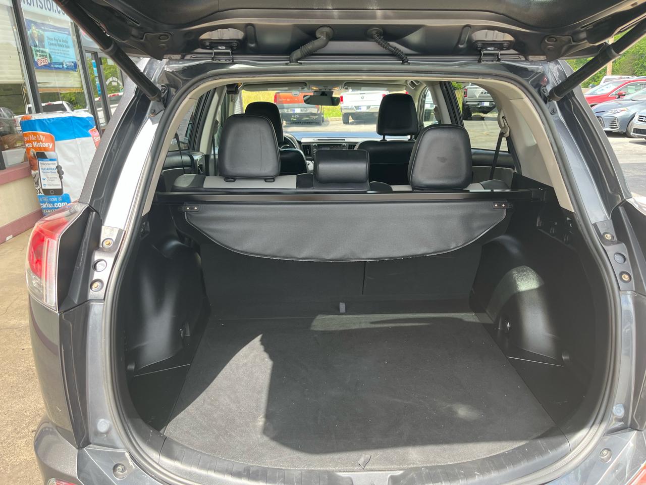 Toyota RAV4 Limited AWD 2018