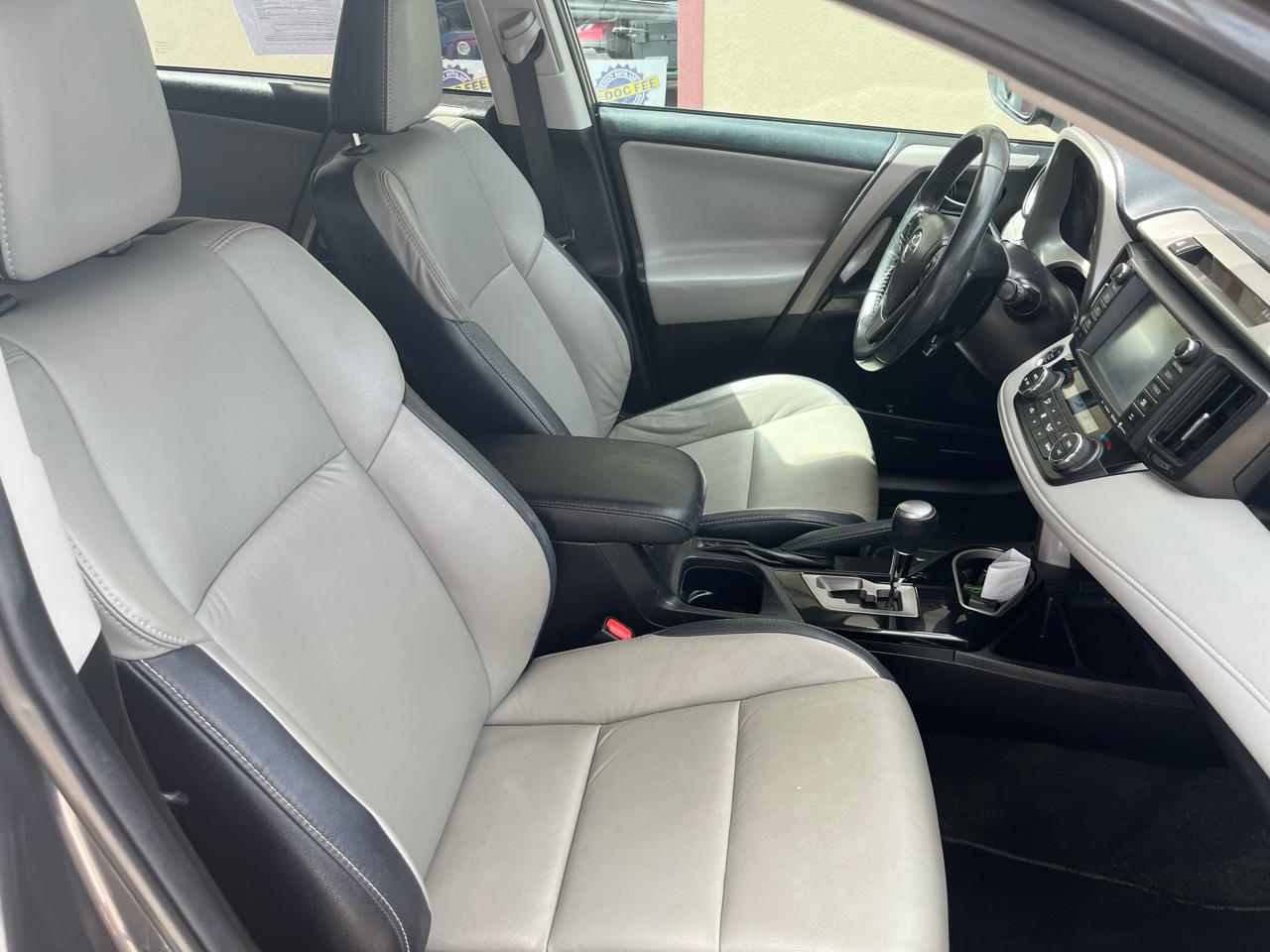 Toyota RAV4 Limited AWD 2018