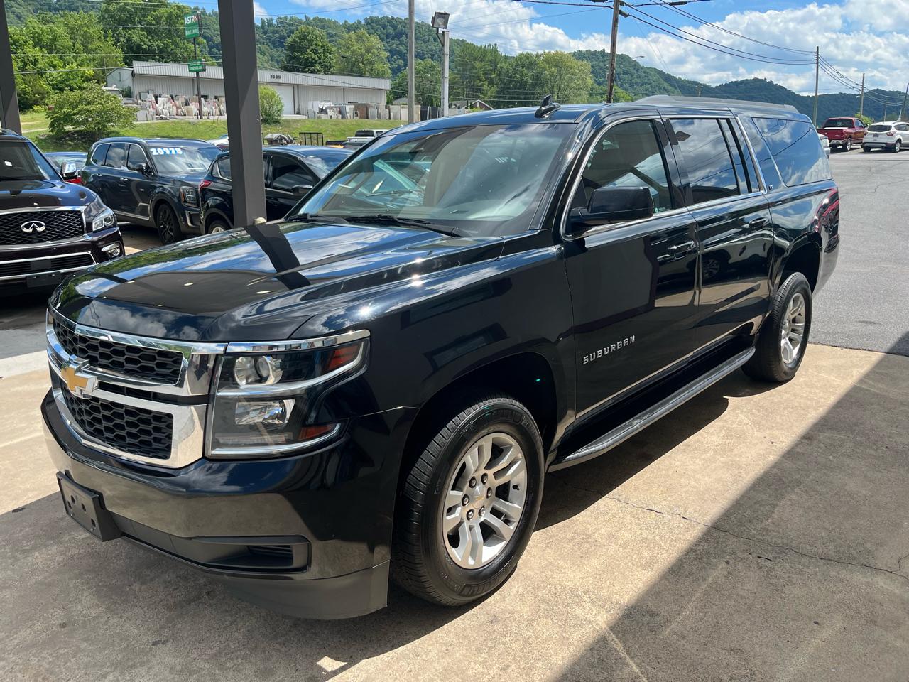 Chevrolet Suburban LT 4WD 2019