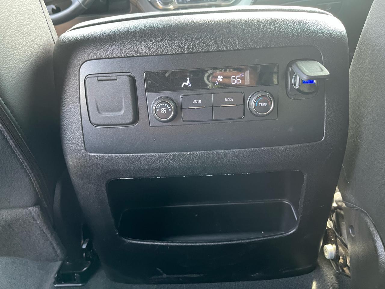 Chevrolet Suburban LT 4WD 2019