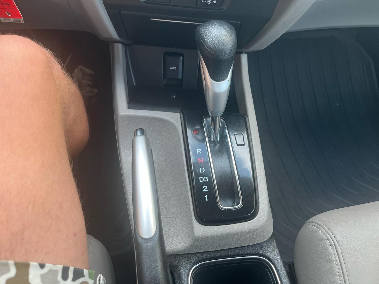 Honda Civic EX-L Sedan 5-Speed AT 2013