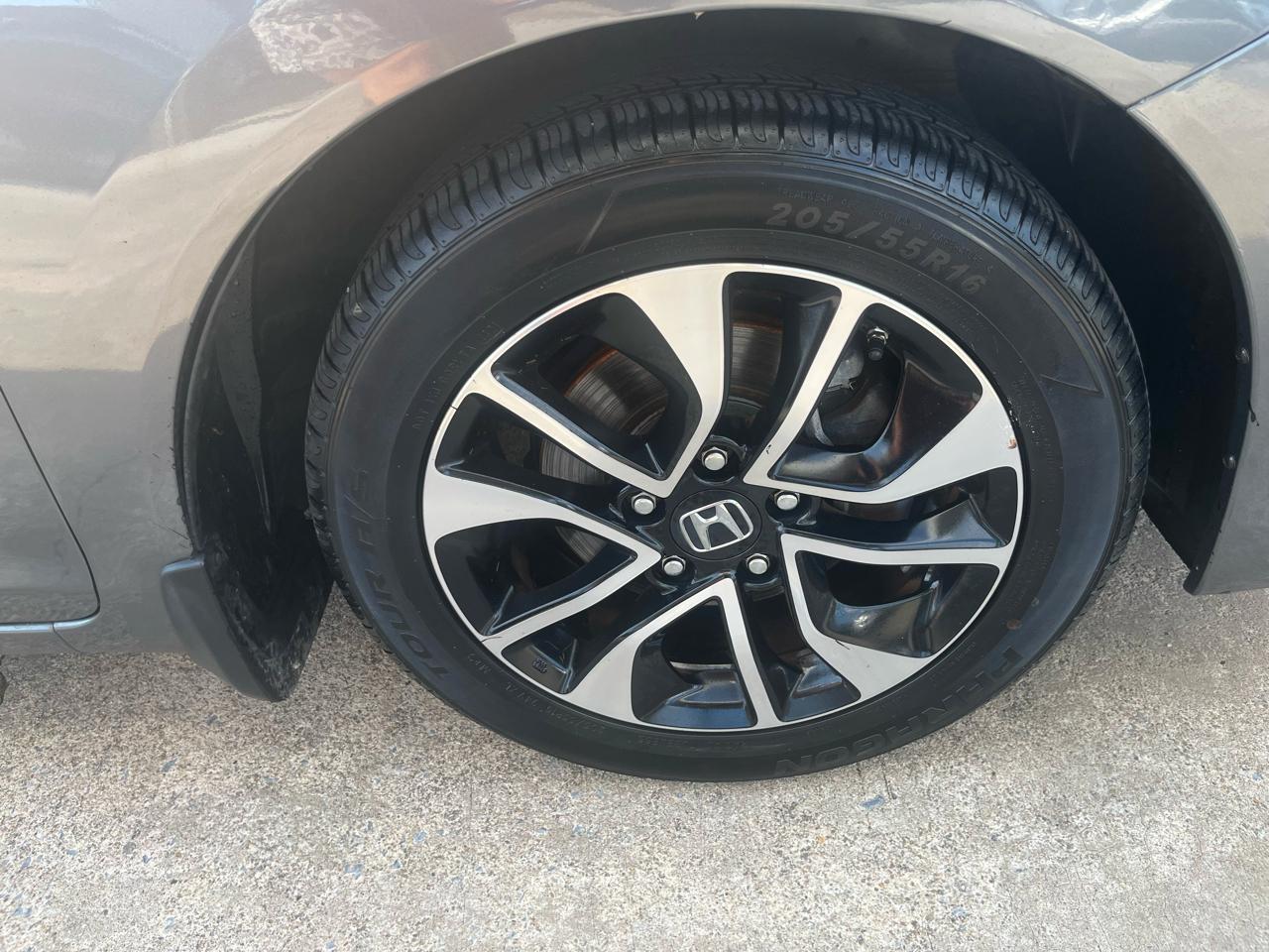 Honda Civic EX-L Sedan 5-Speed AT 2013