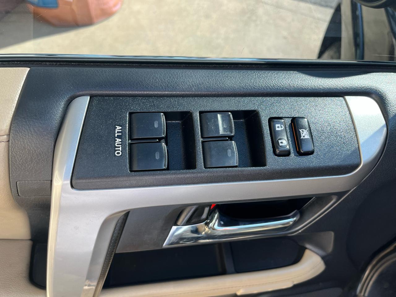 Toyota 4Runner SR5 4WD 2014
