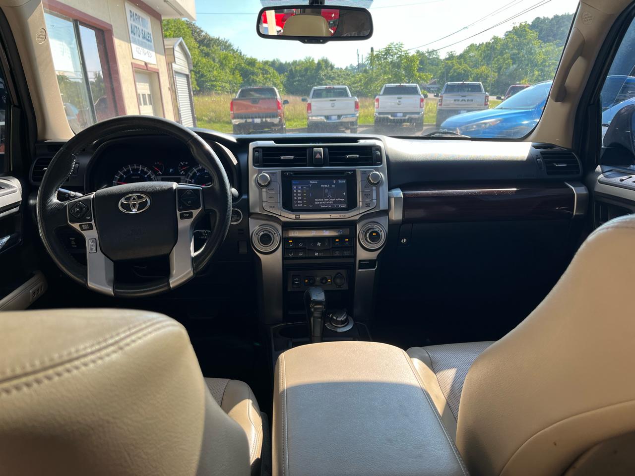 Toyota 4Runner SR5 4WD 2014