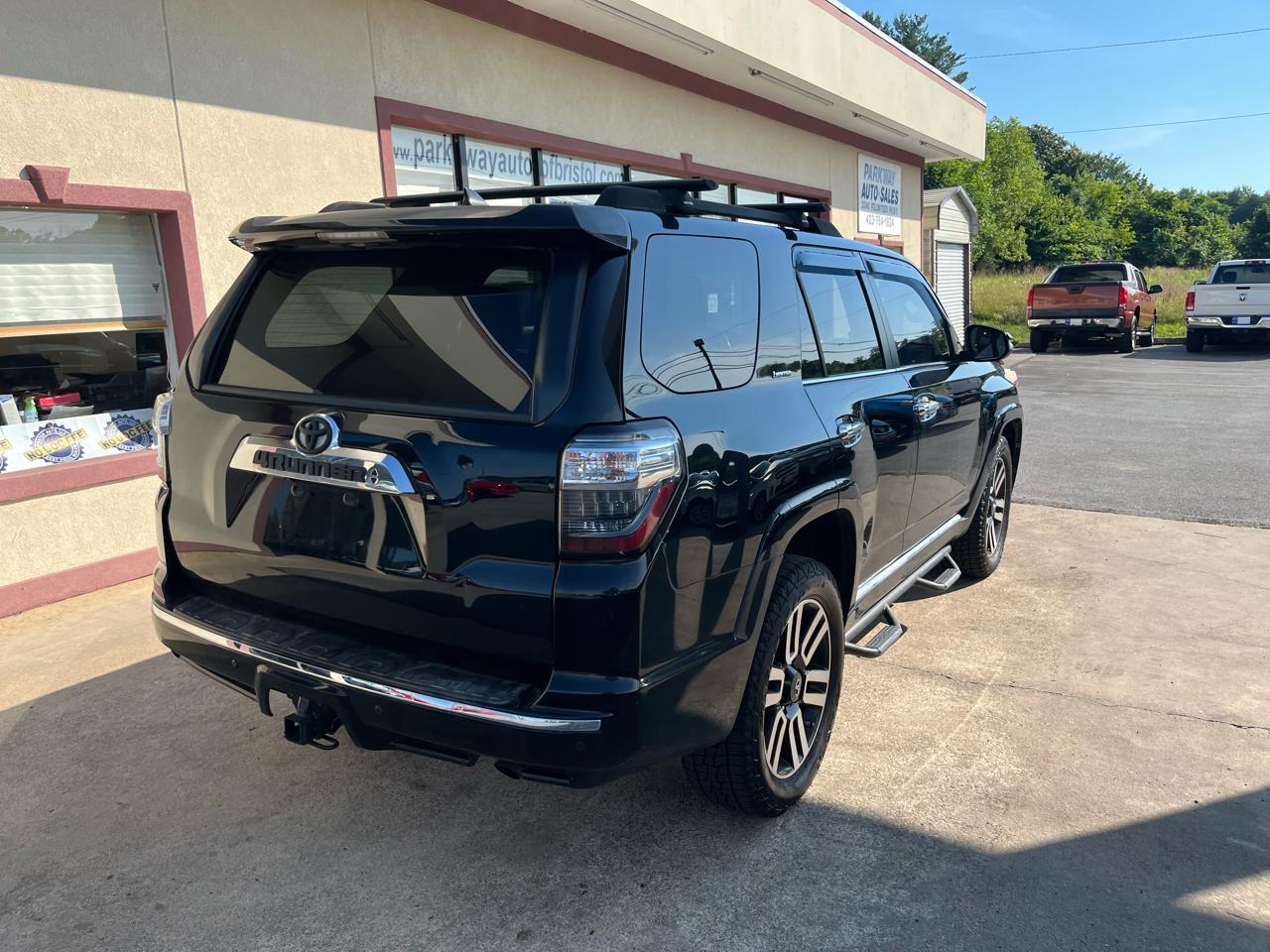 Toyota 4Runner SR5 4WD 2014