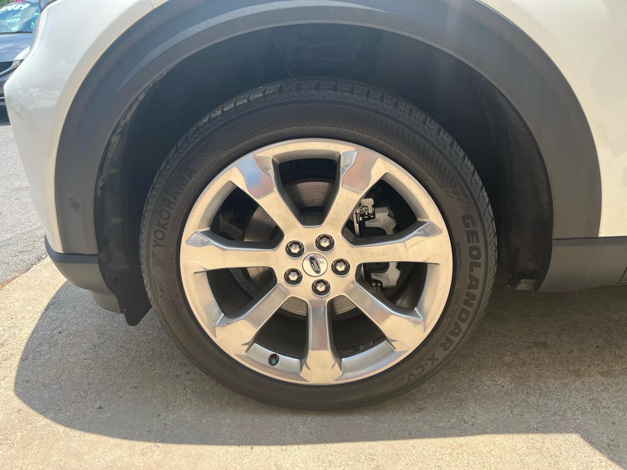 Ford Explorer Platinum AWD 2020