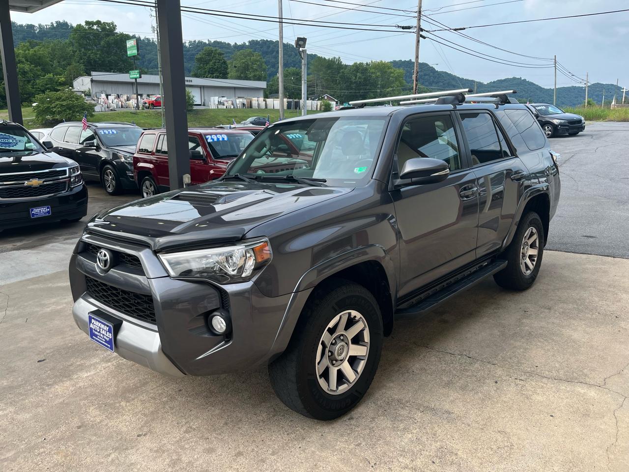 Toyota 4Runner SR5 4WD 2016