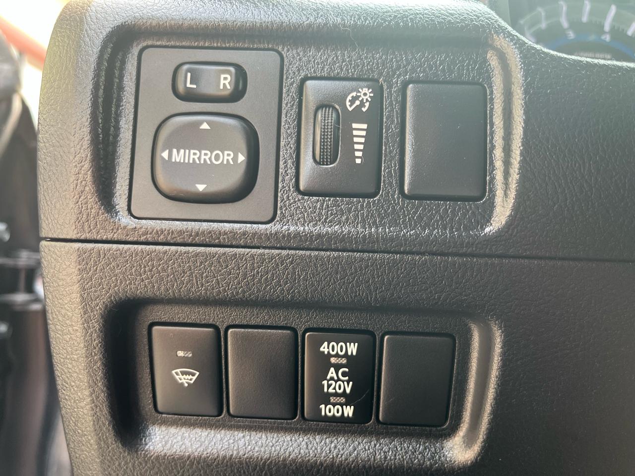 Toyota 4Runner SR5 4WD 2016
