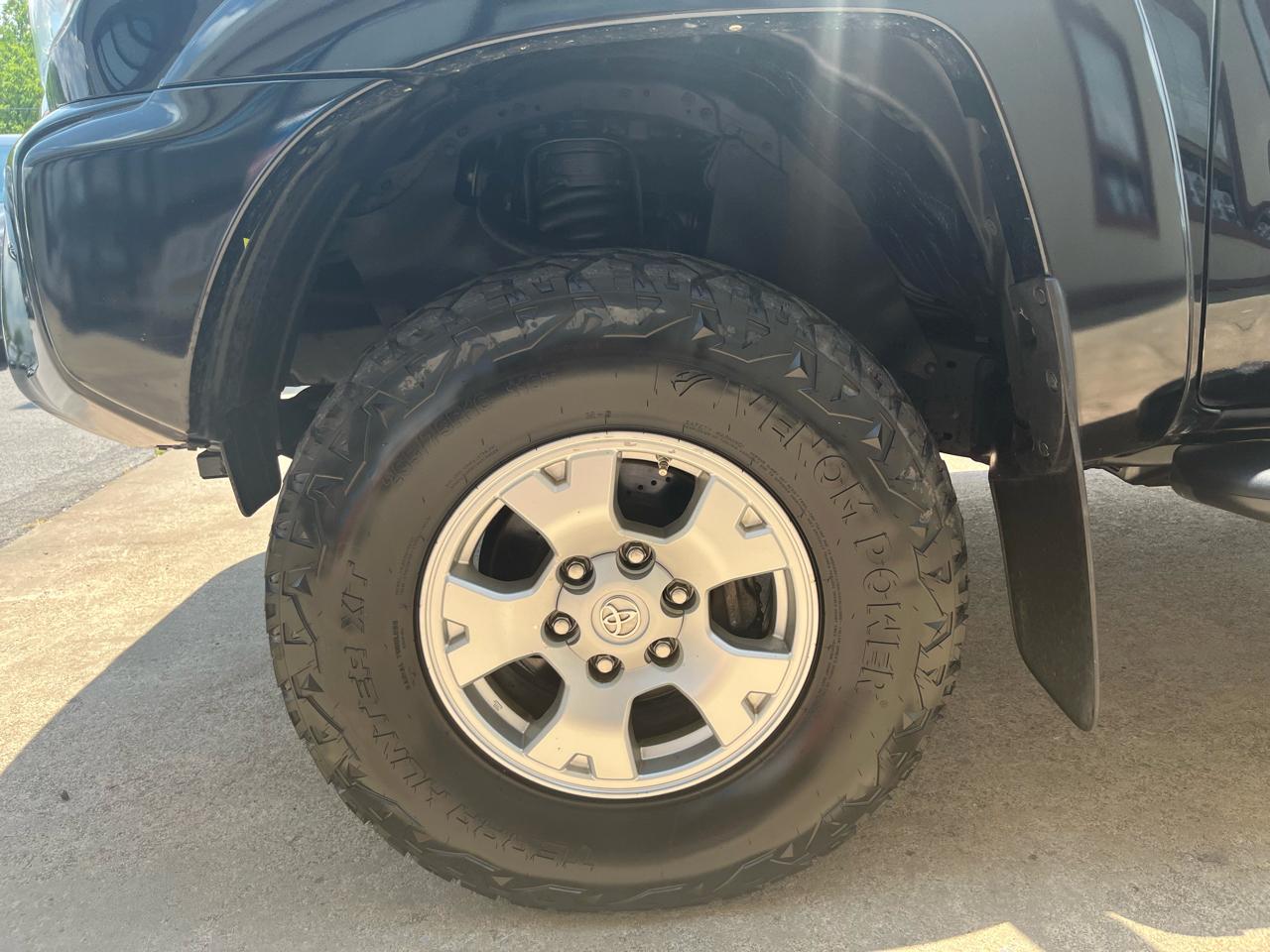 Toyota Tacoma Double Cab V6 6MT 4WD 2015