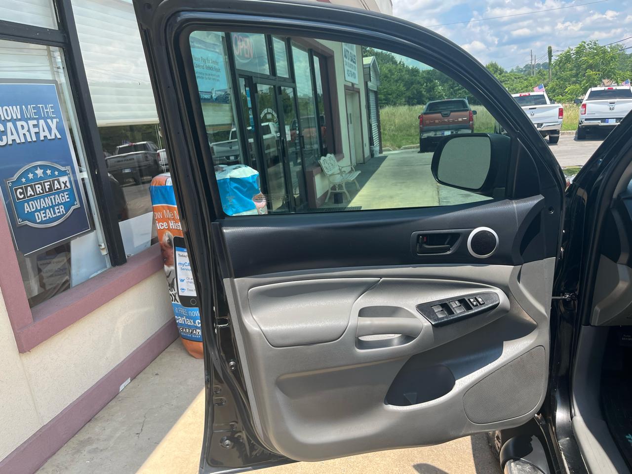 Toyota Tacoma Double Cab V6 6MT 4WD 2015
