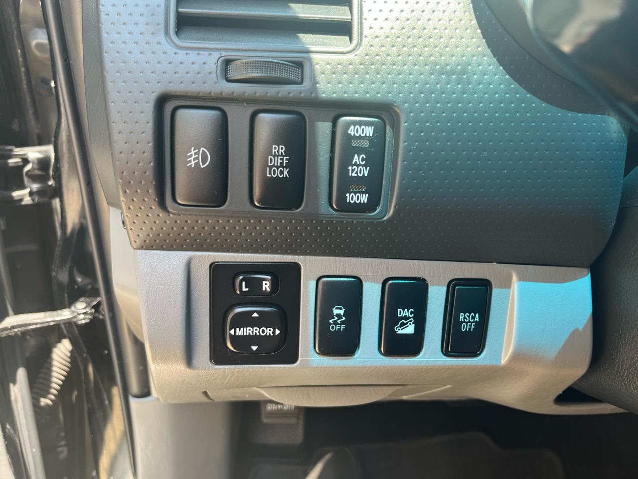 Toyota Tacoma Double Cab V6 6MT 4WD 2015