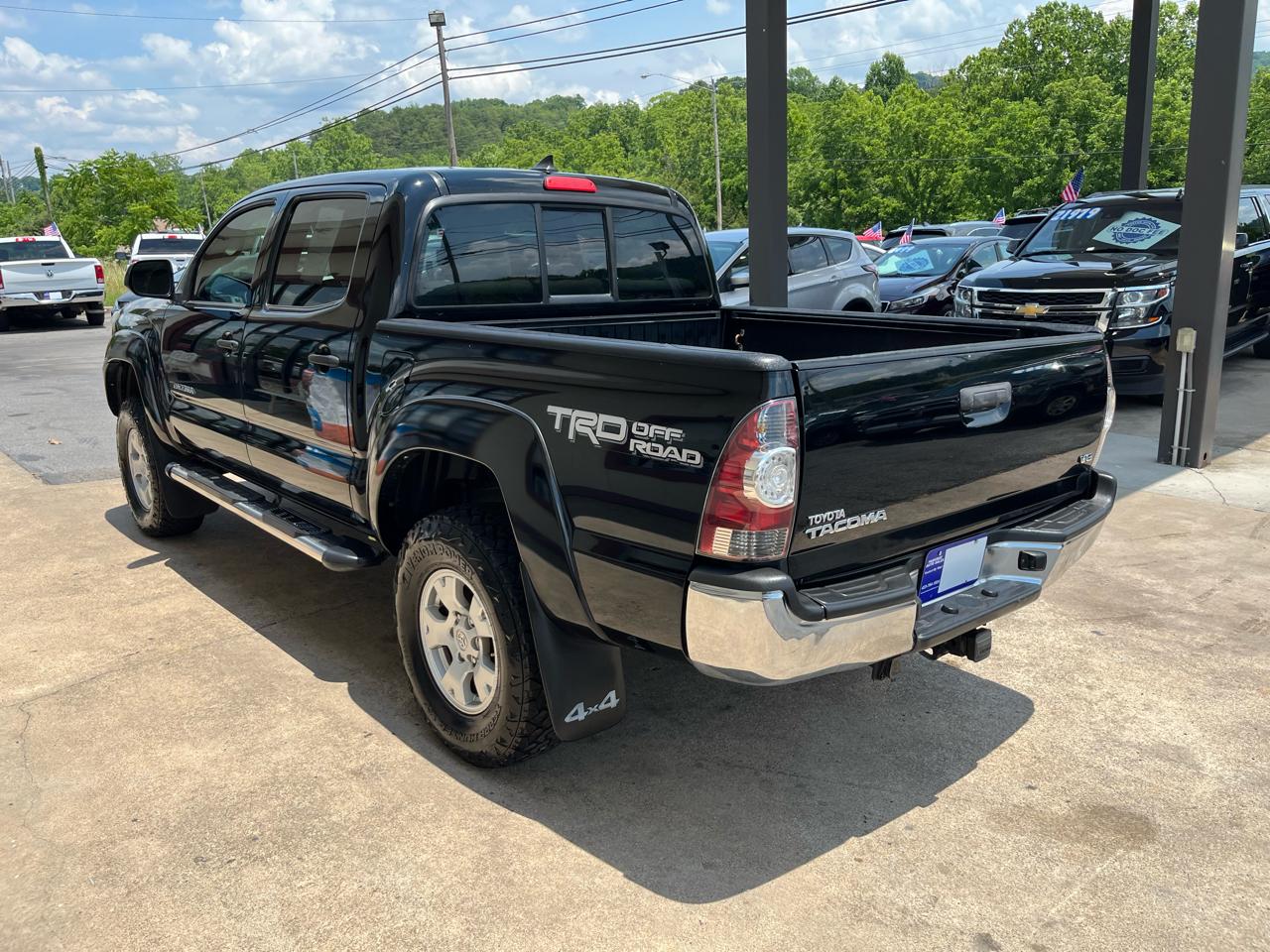 Toyota Tacoma Double Cab V6 6MT 4WD 2015