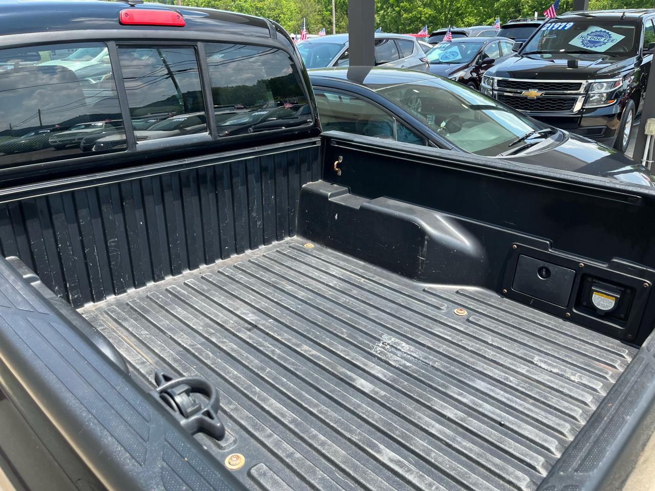 Toyota Tacoma Double Cab V6 6MT 4WD 2015