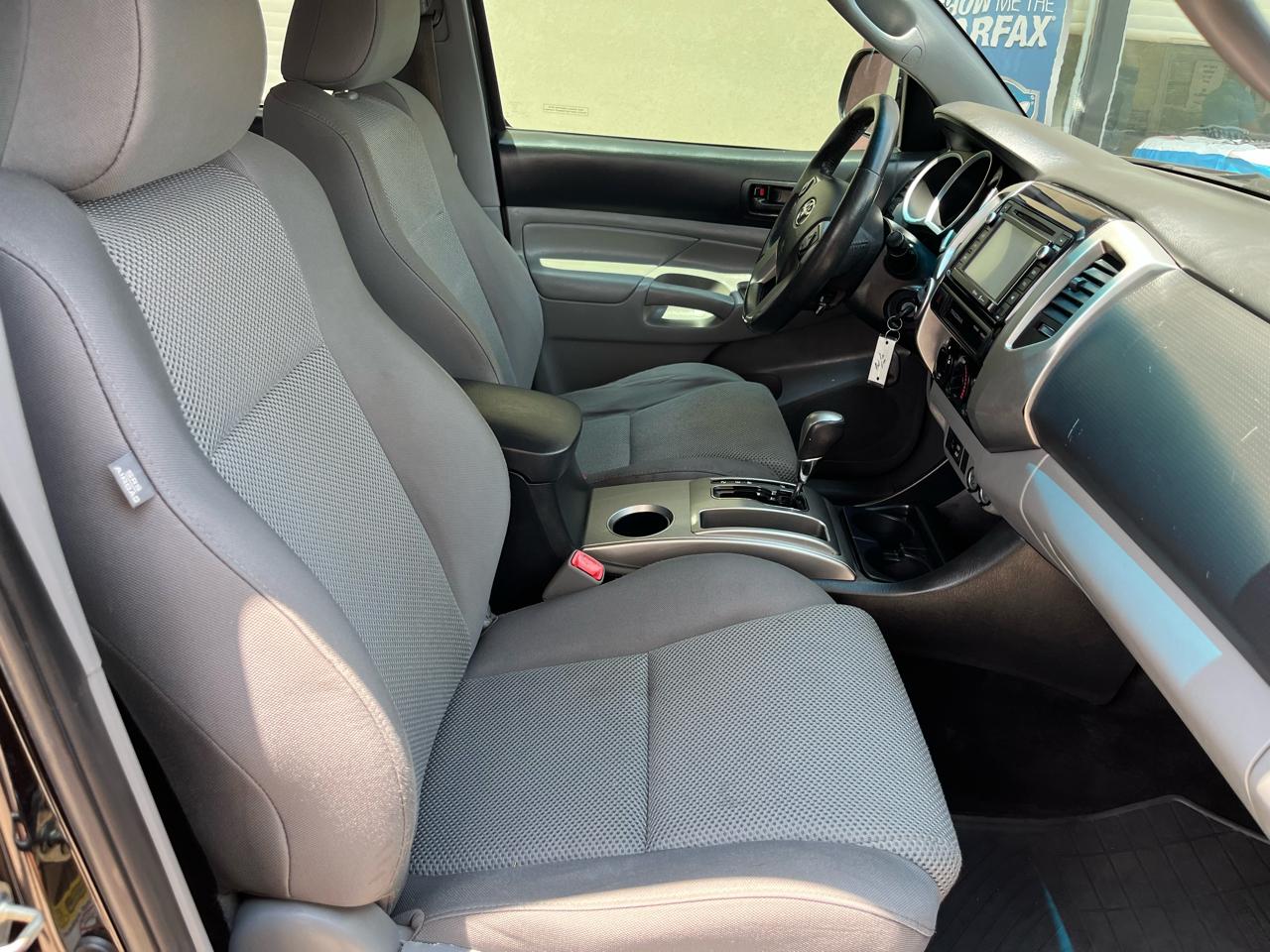 Toyota Tacoma Double Cab V6 6MT 4WD 2015